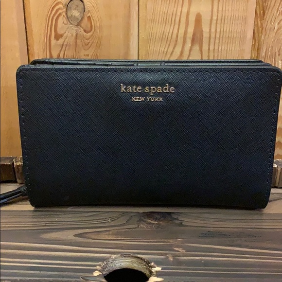 kate spade Handbags - Kate Spade Wallet kate spade Handbags - Kate Spade Wallet